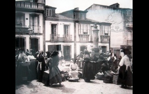 1918 - Mercado en la plaza de la Libertad