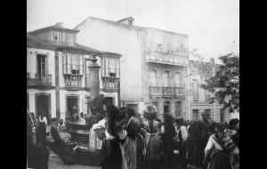 1918 = Mercado en la plaza de la Libertad
