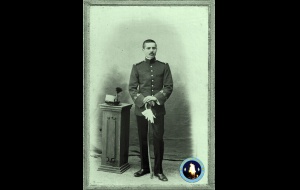 1913 - Con el uniforme de gala