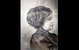 1910 - Gloria Monteagudo Rodrguez